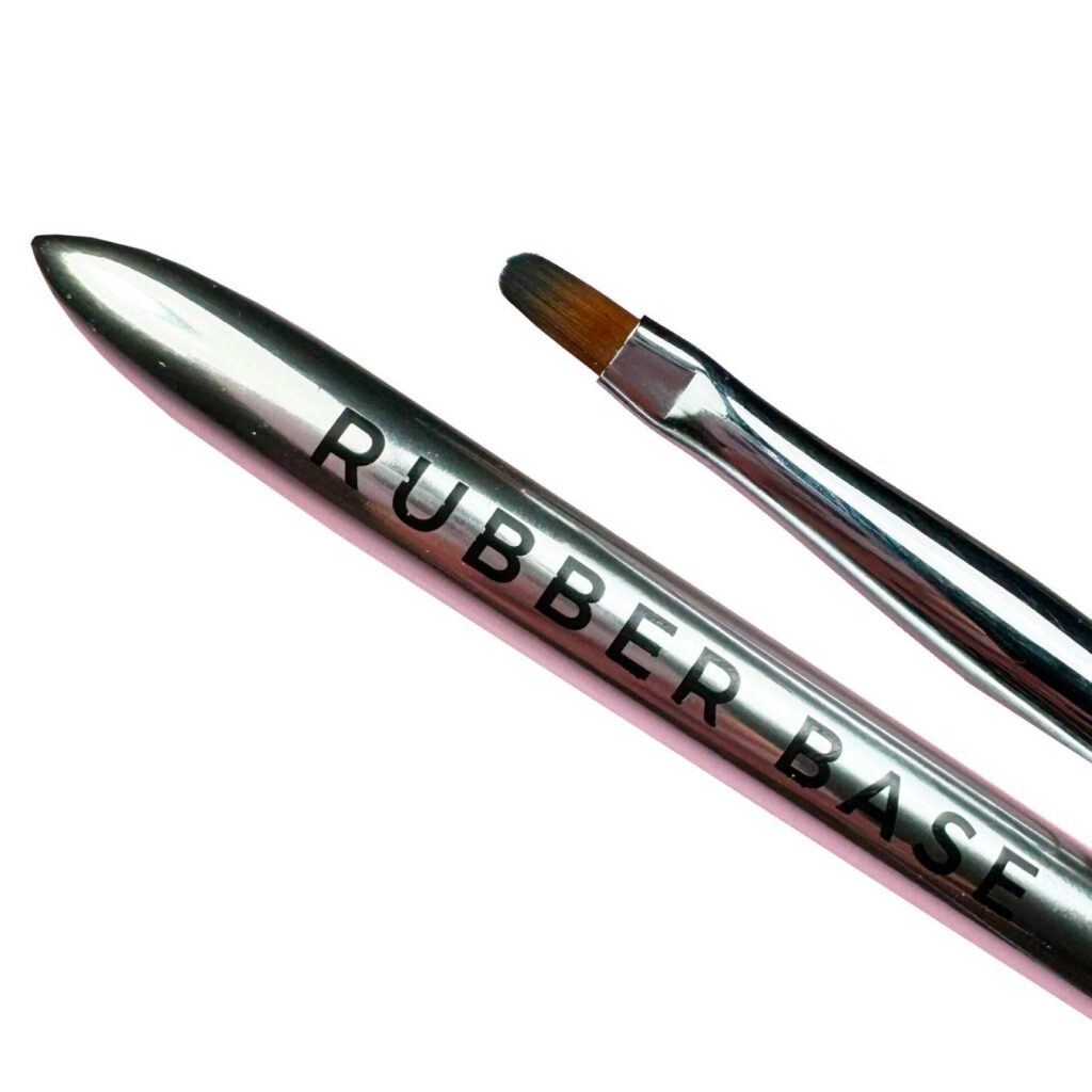 Pincel plano para aplicar rubber base